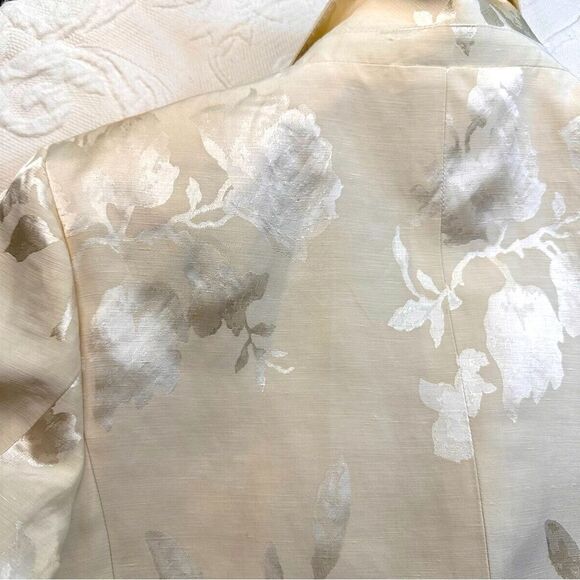 Ralph Lauren Resort ‘24 Collection Parker Floral Jacquard Single-Breasted Jacket - Picture 11 of 17